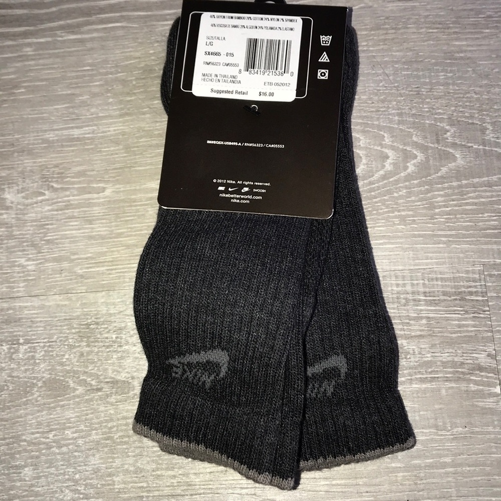 Nike crew men’s shoe size 8-12